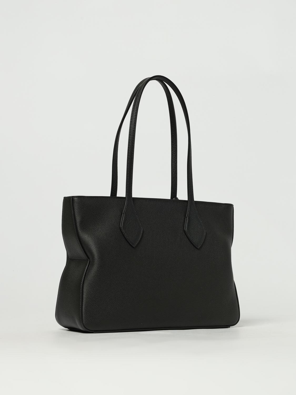 woman's tote bag
