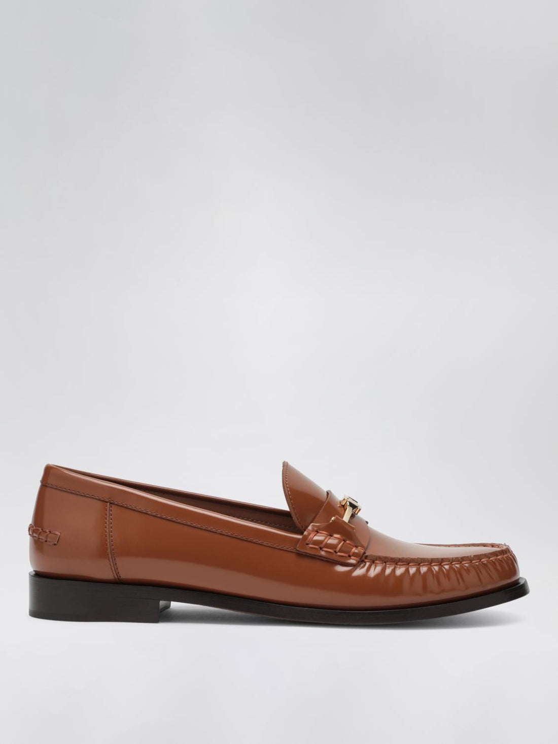 ferragamo-woman-s-loafers-07810121c-biscuit