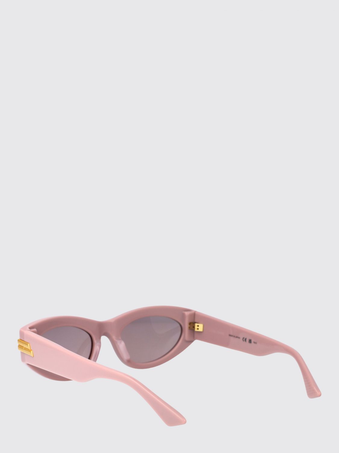 woman's sunglasses