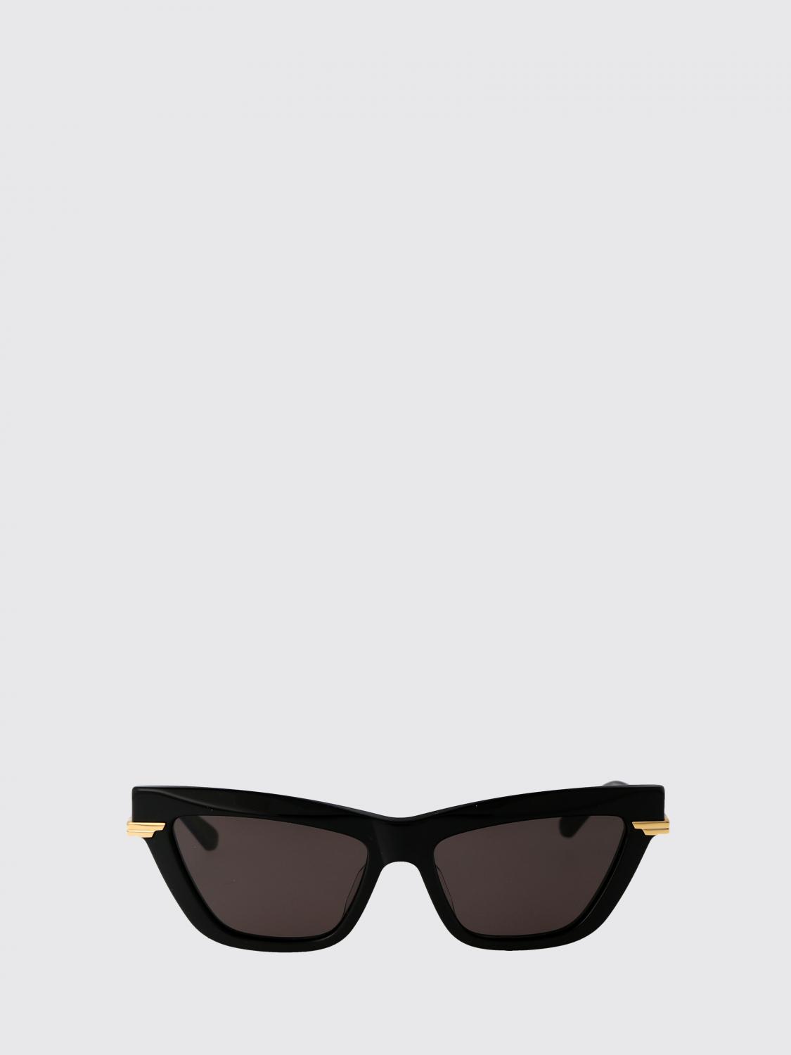 woman's sunglasses