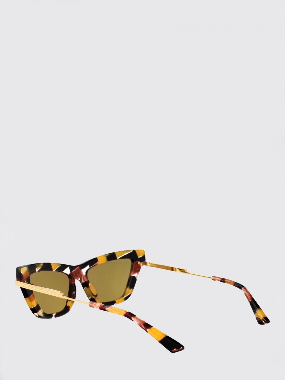 woman's sunglasses