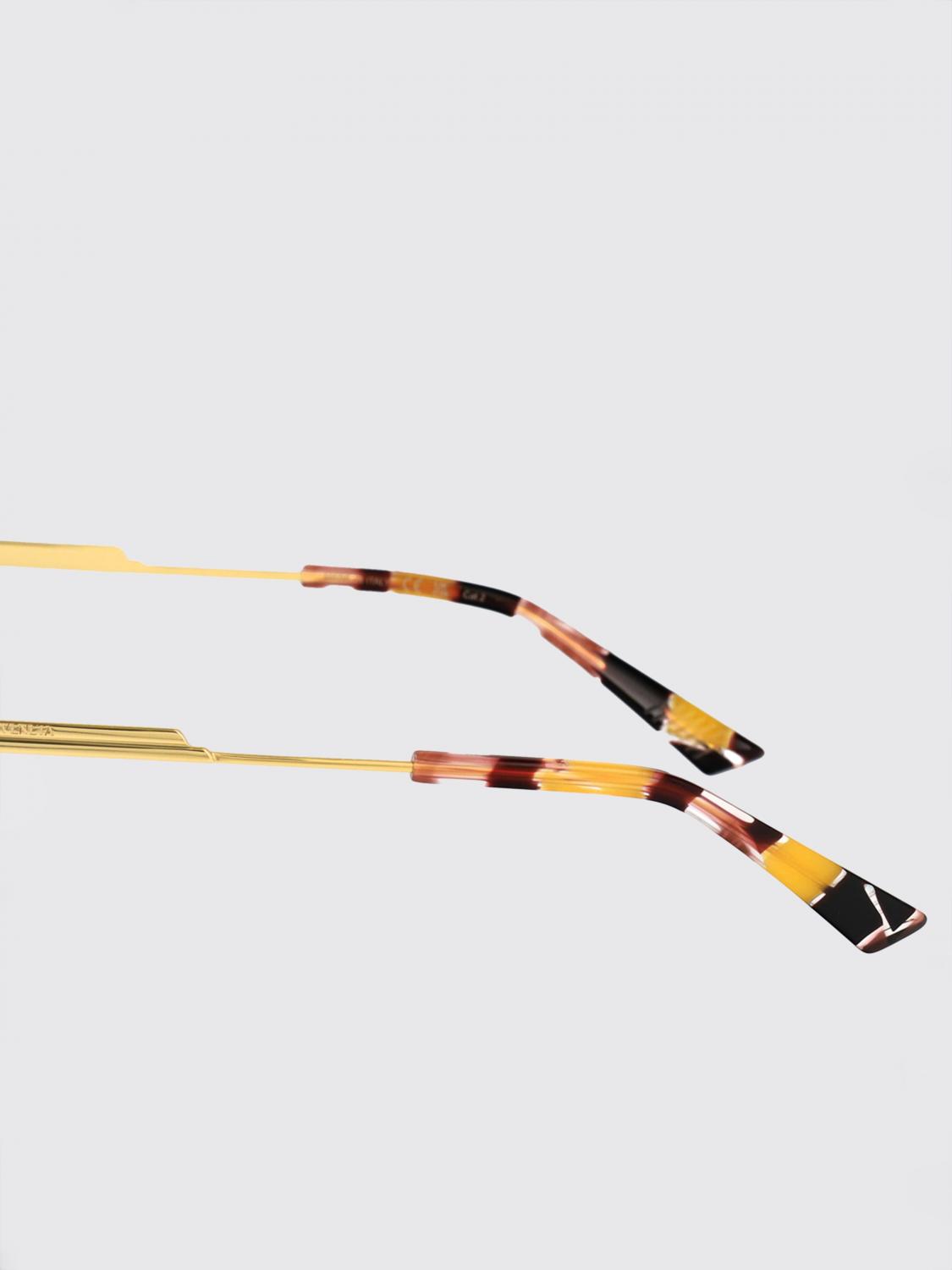 woman's sunglasses