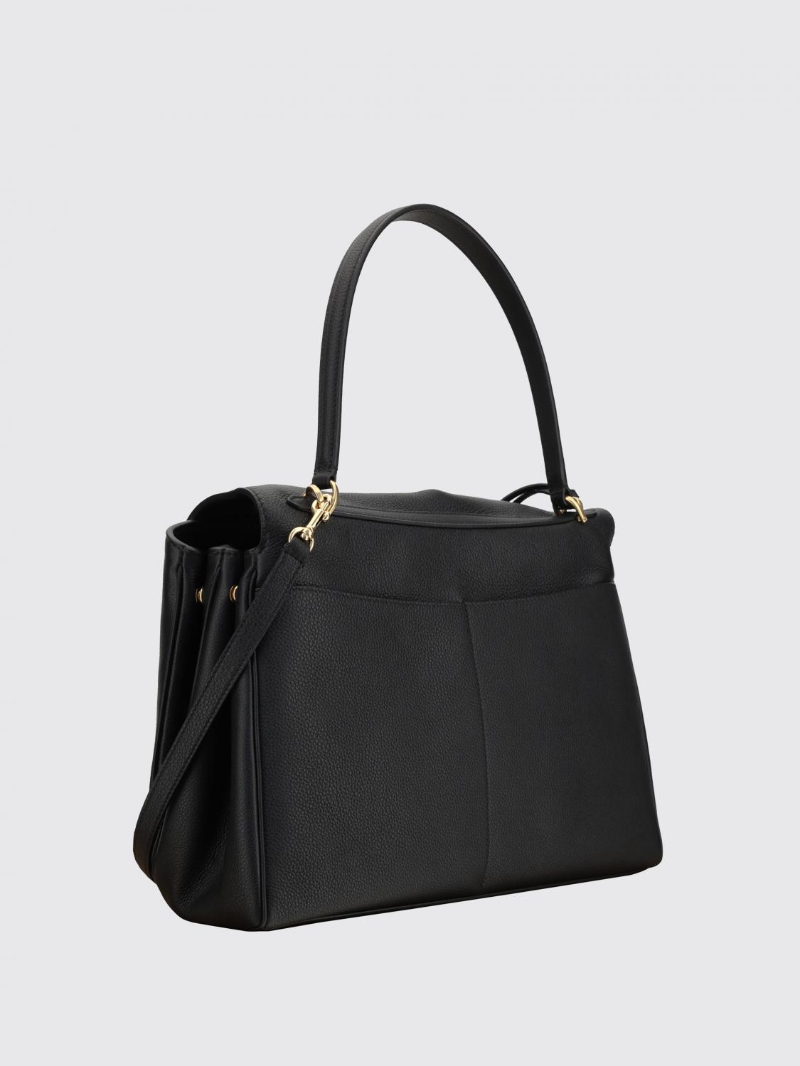 woman's shoulder bag