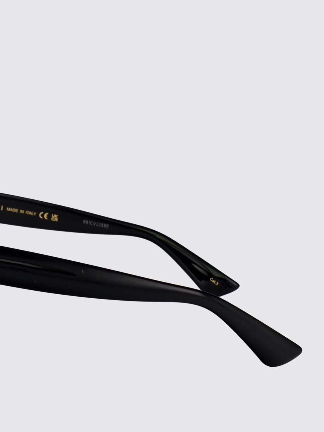 woman's sunglasses