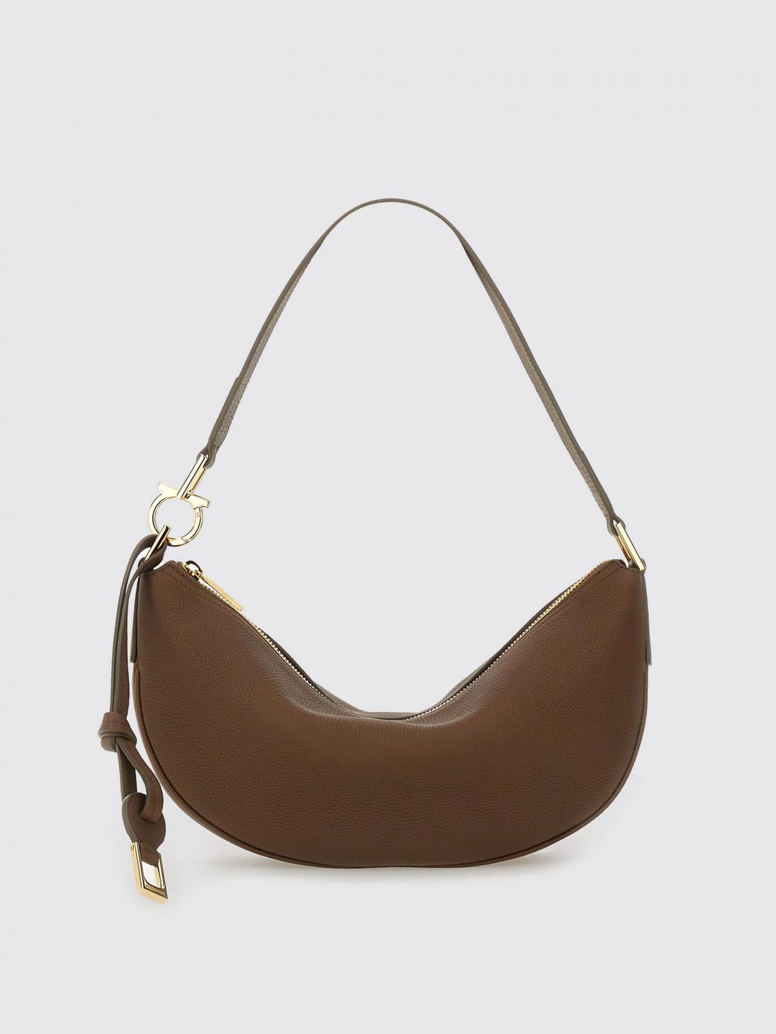 woman's shoulder bag
