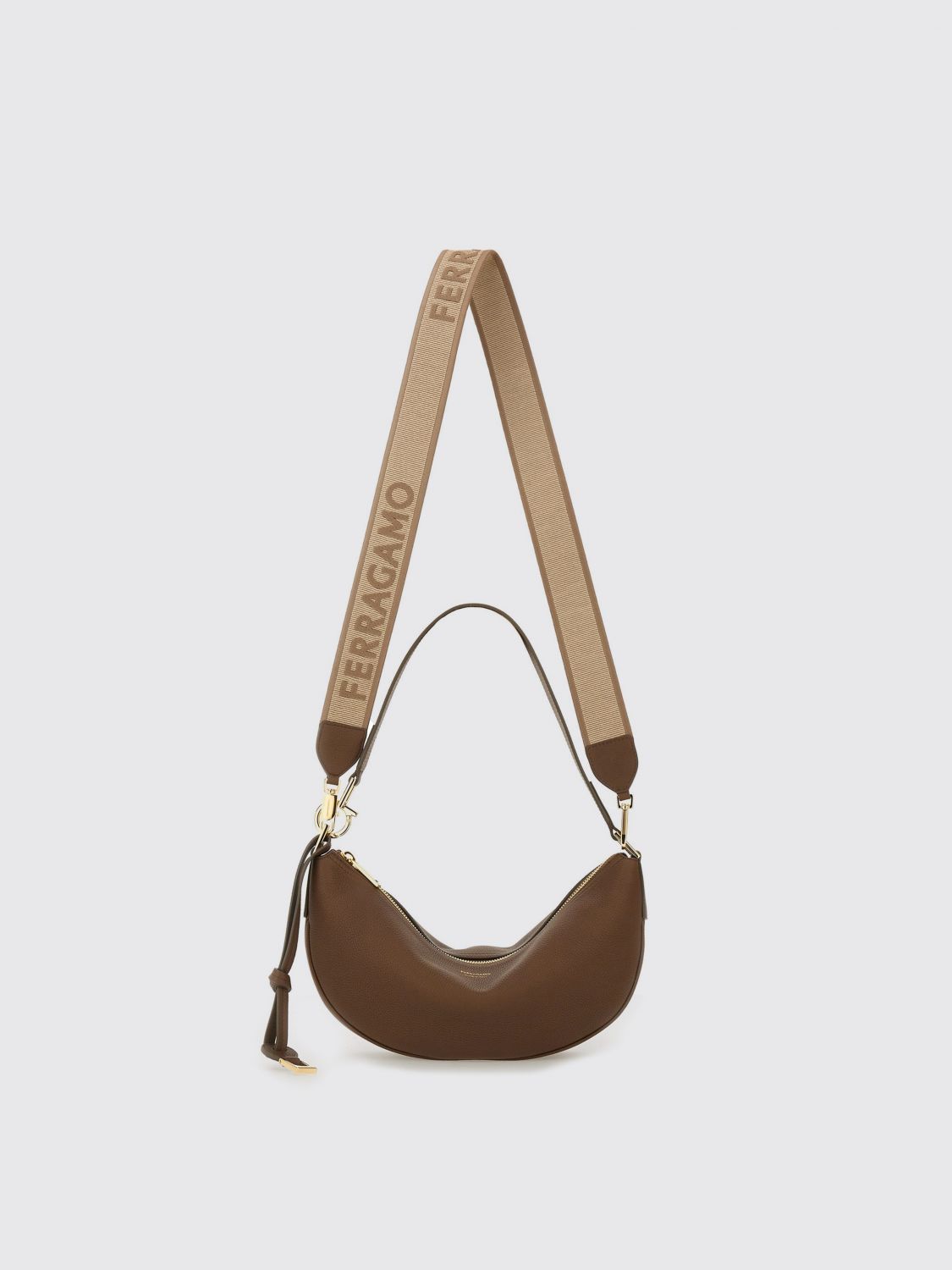 woman's shoulder bag