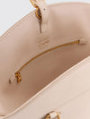 woman's shoulder bag