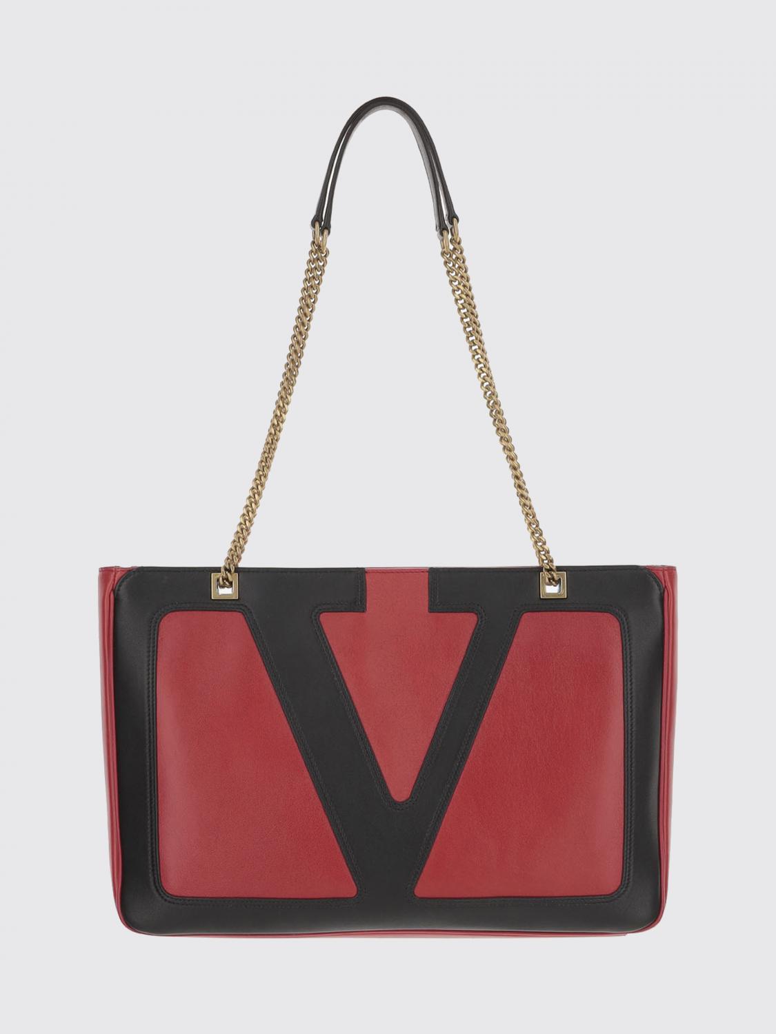 woman's shoulder bag