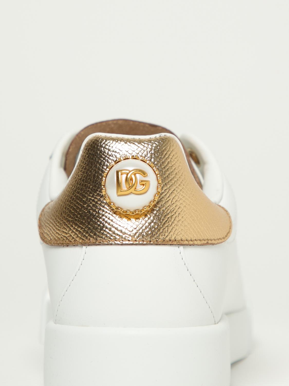 woman's sneakers