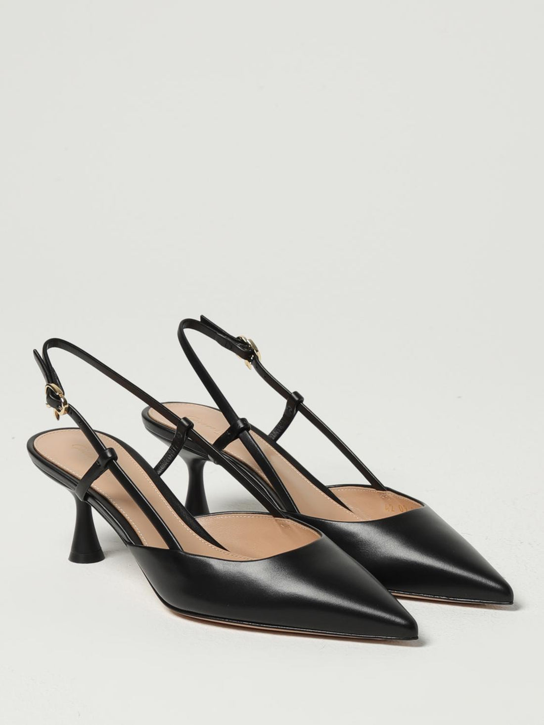 GIANVITO ROSSI 37 woman&