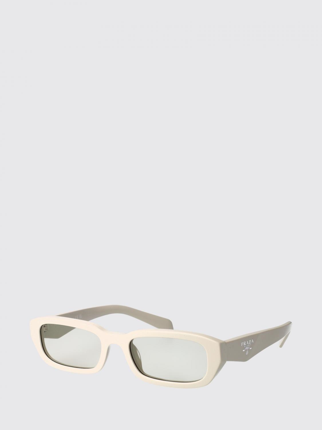 woman's sunglasses