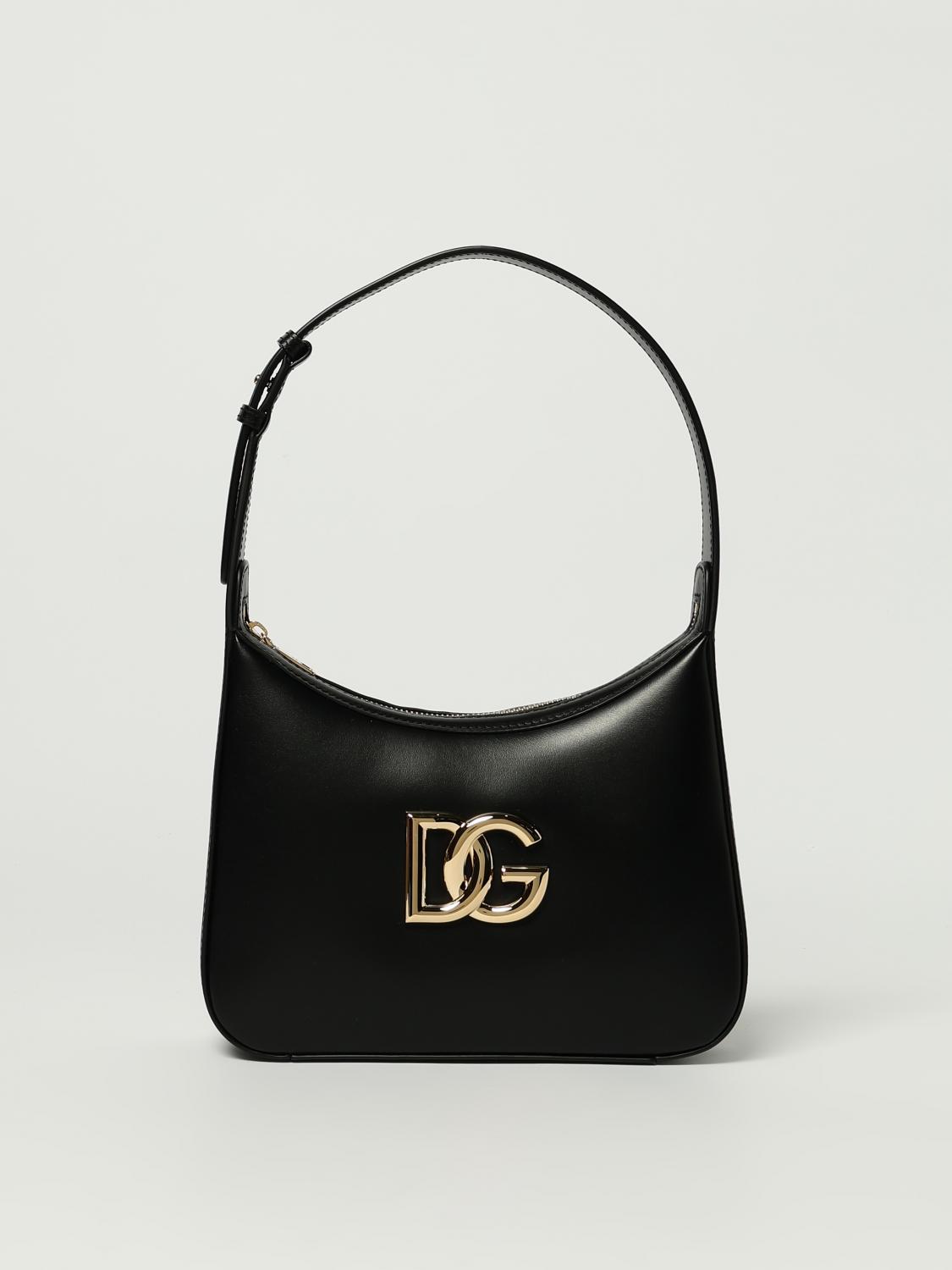 woman's shoulder bag
