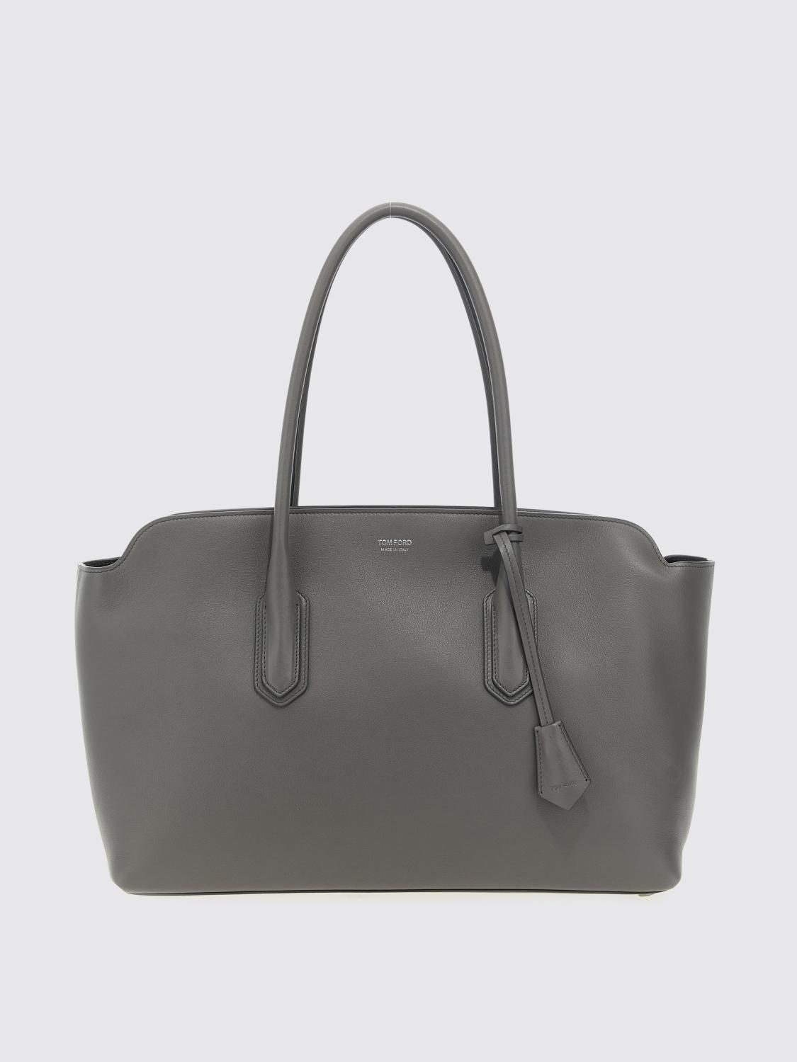 woman's shoulder bag
