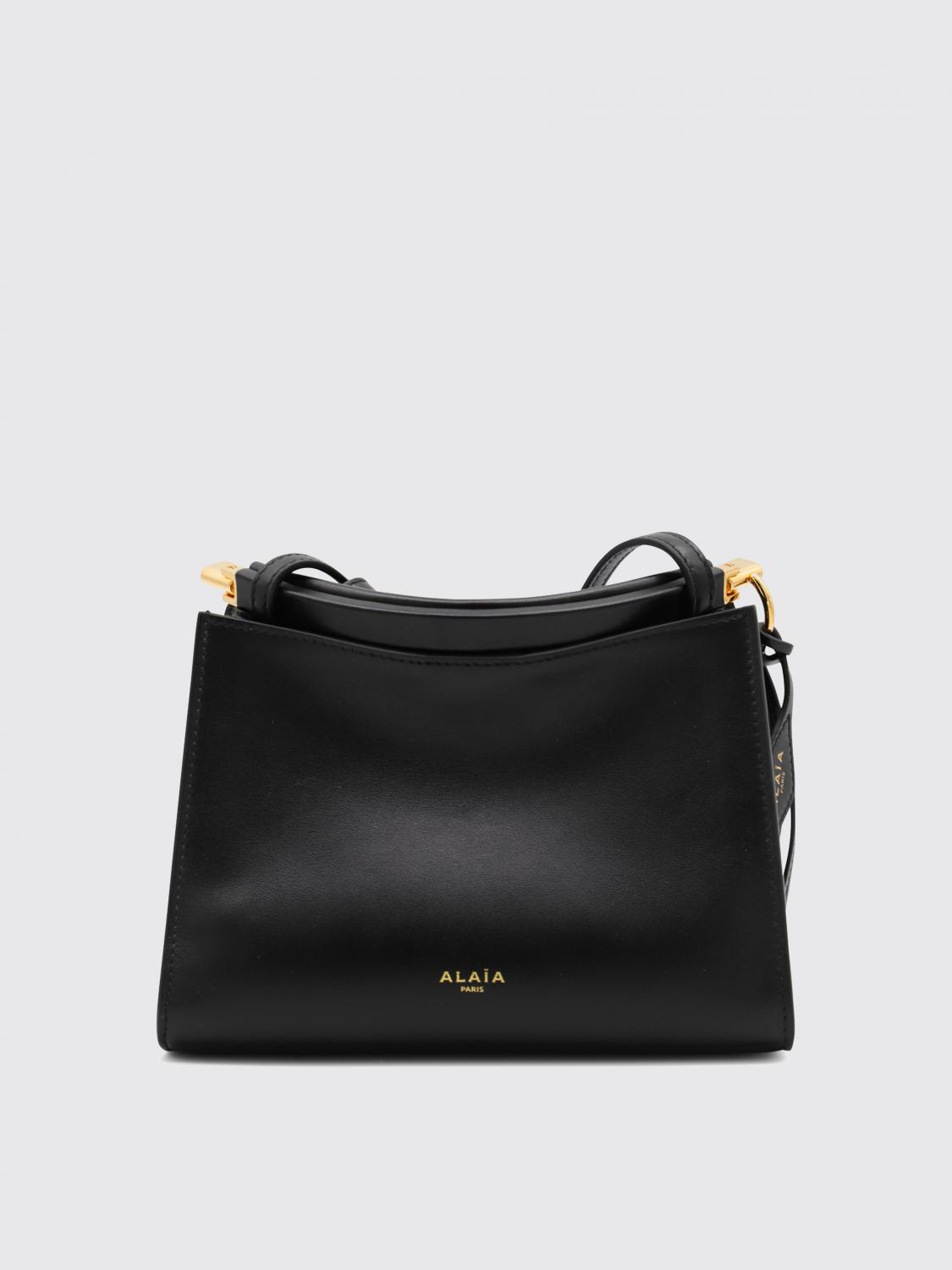 woman's shoulder bag