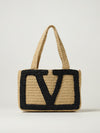 woman's shoulder bag