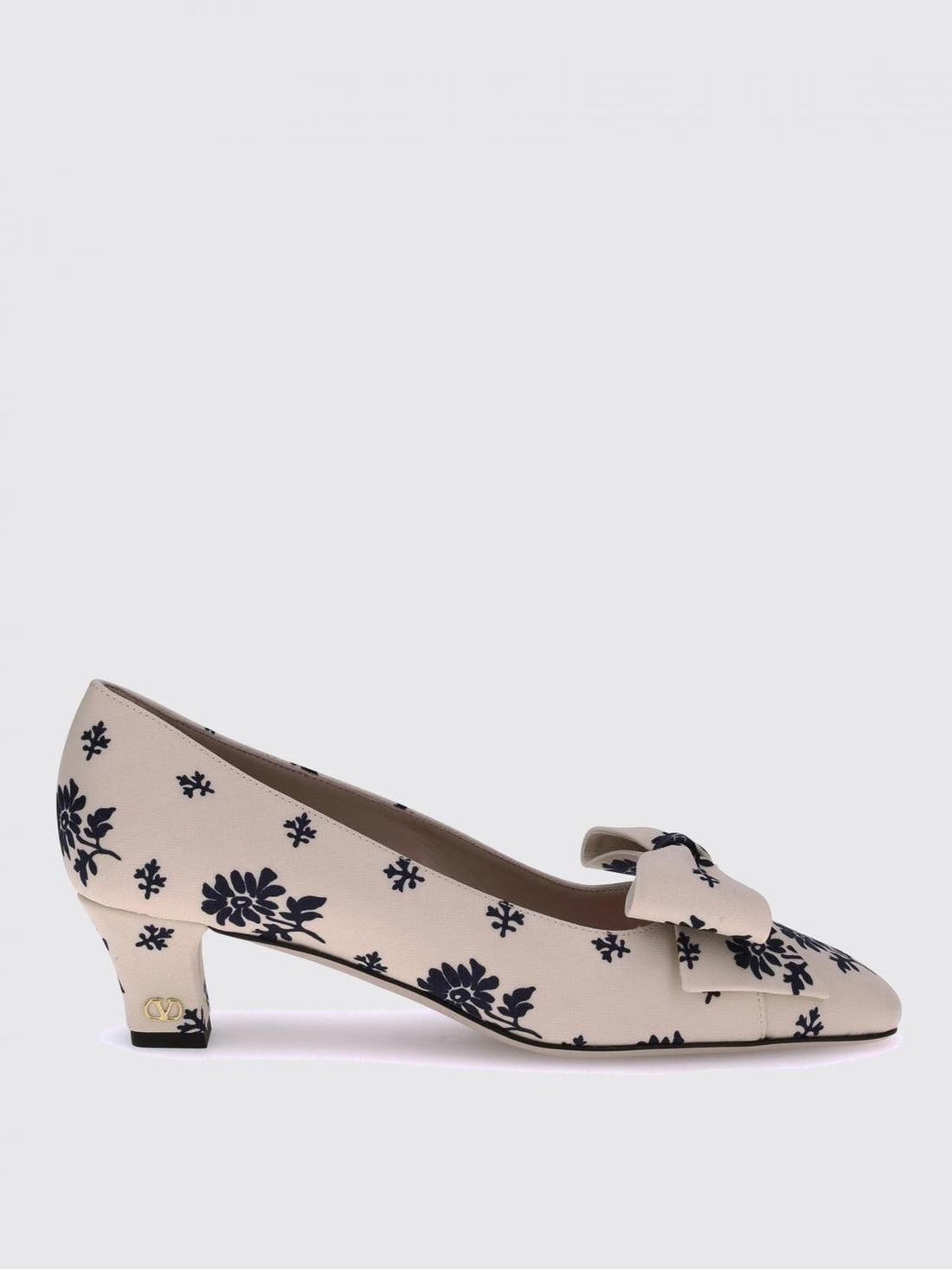 valentino-garavani-woman-s-pumps-6w2s0lb5kww-butter