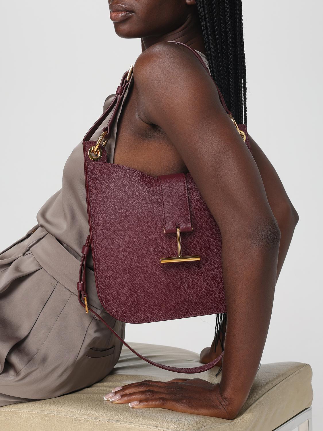 woman's shoulder bag