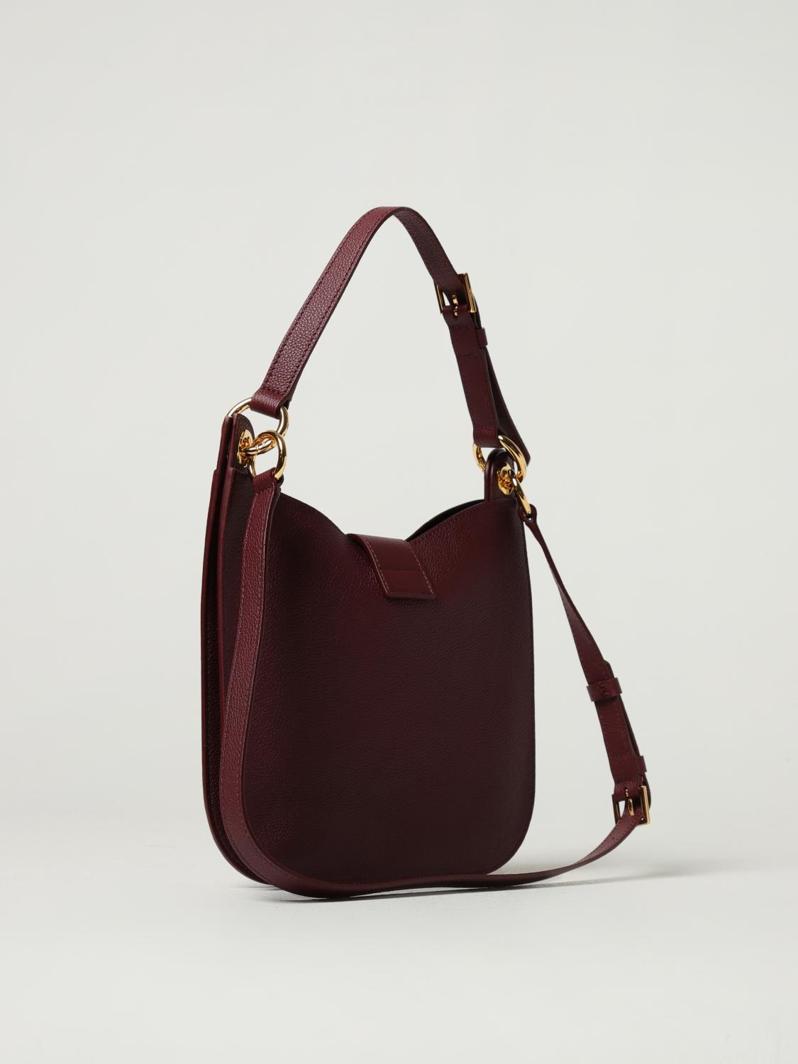 woman's shoulder bag