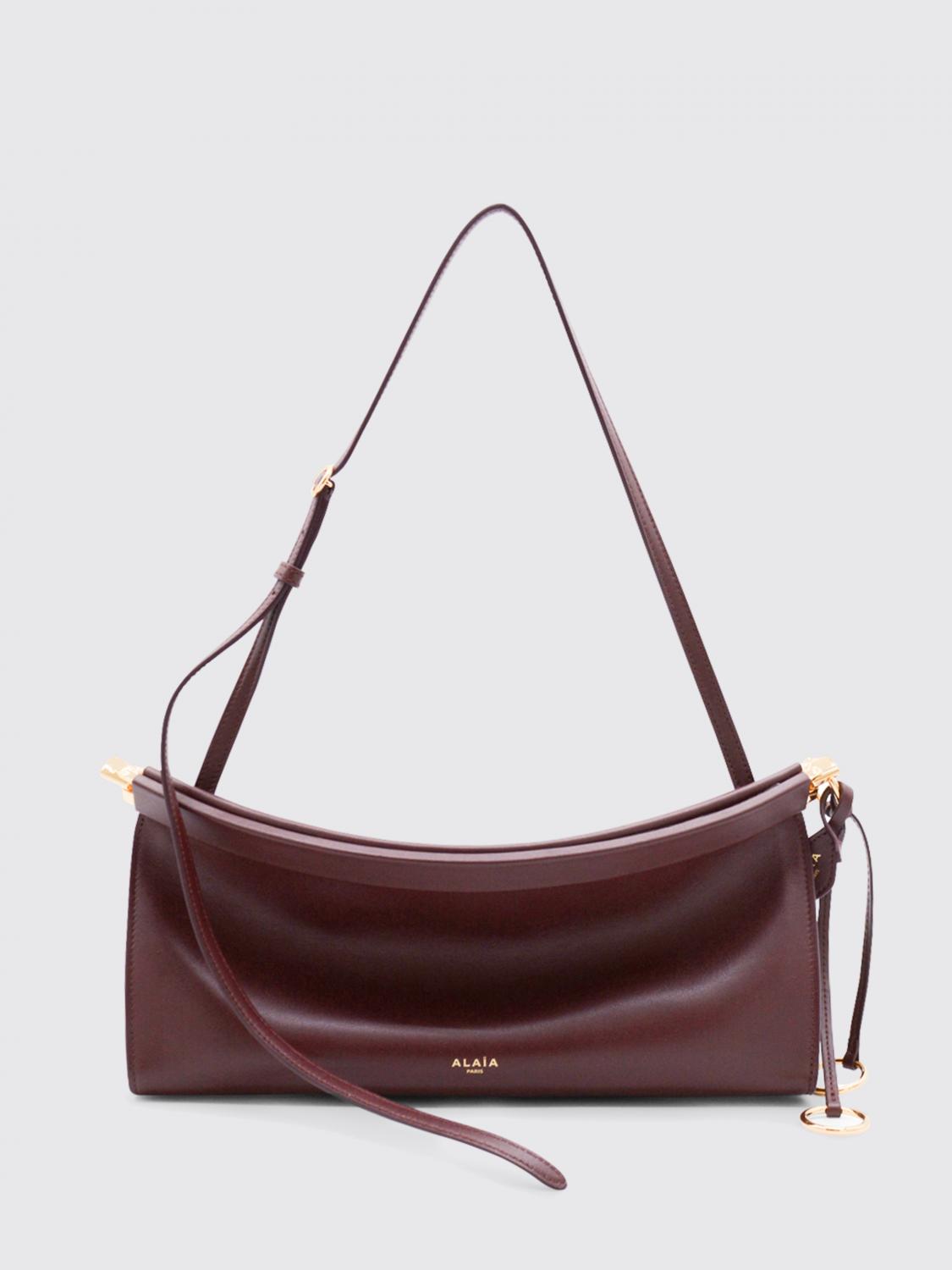 woman's shoulder bag