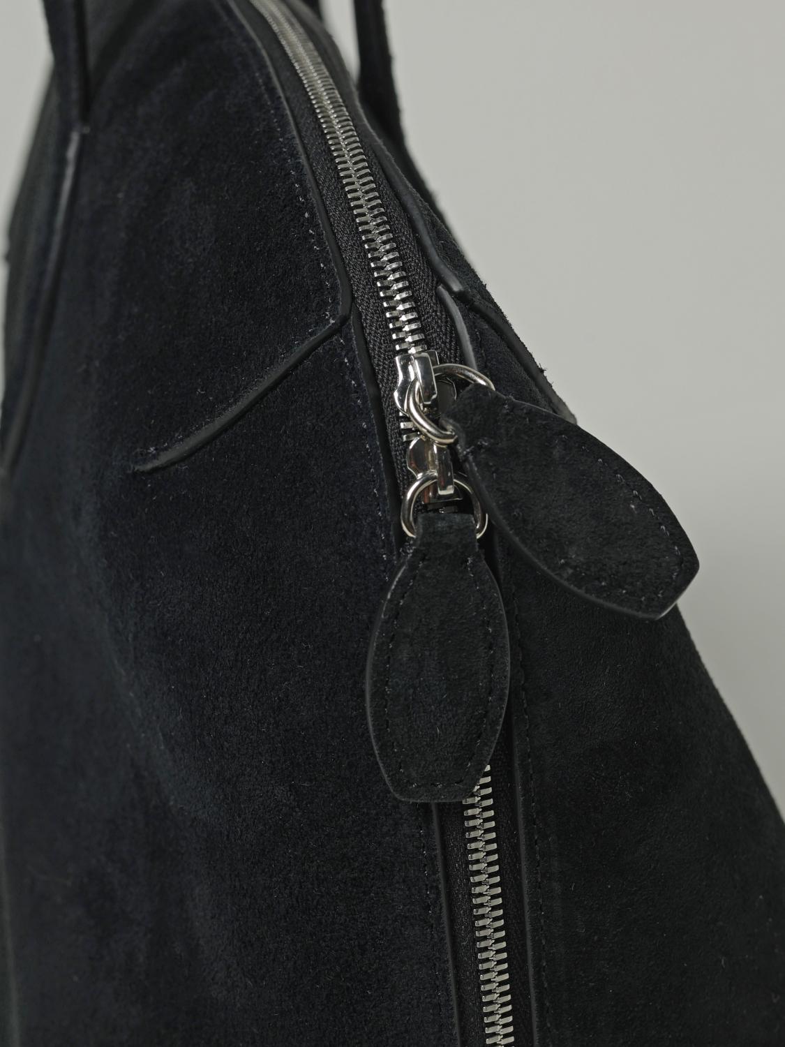 woman's shoulder bag