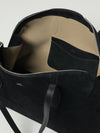 woman's shoulder bag