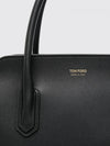 woman's shoulder bag