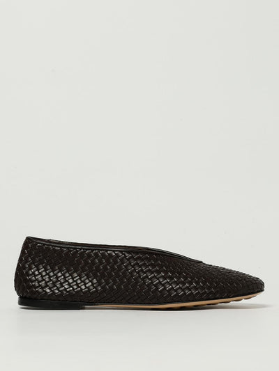 woman's ballet flat