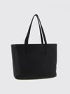 woman's tote bag