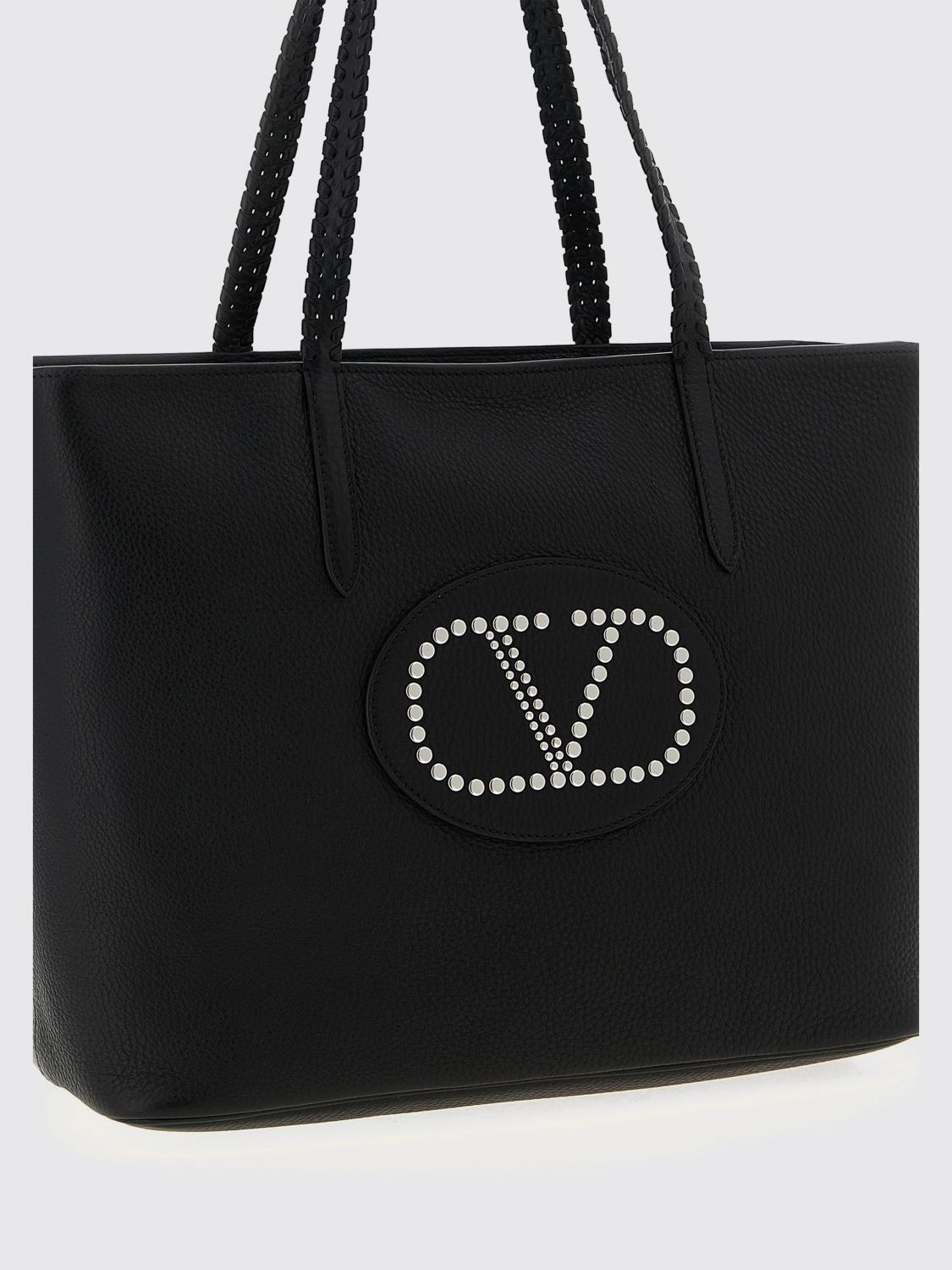 woman's tote bag