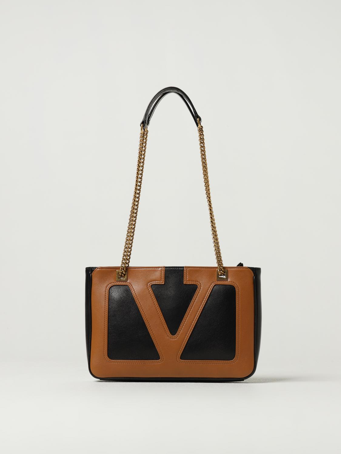 woman's shoulder bag