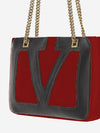 woman's shoulder bag