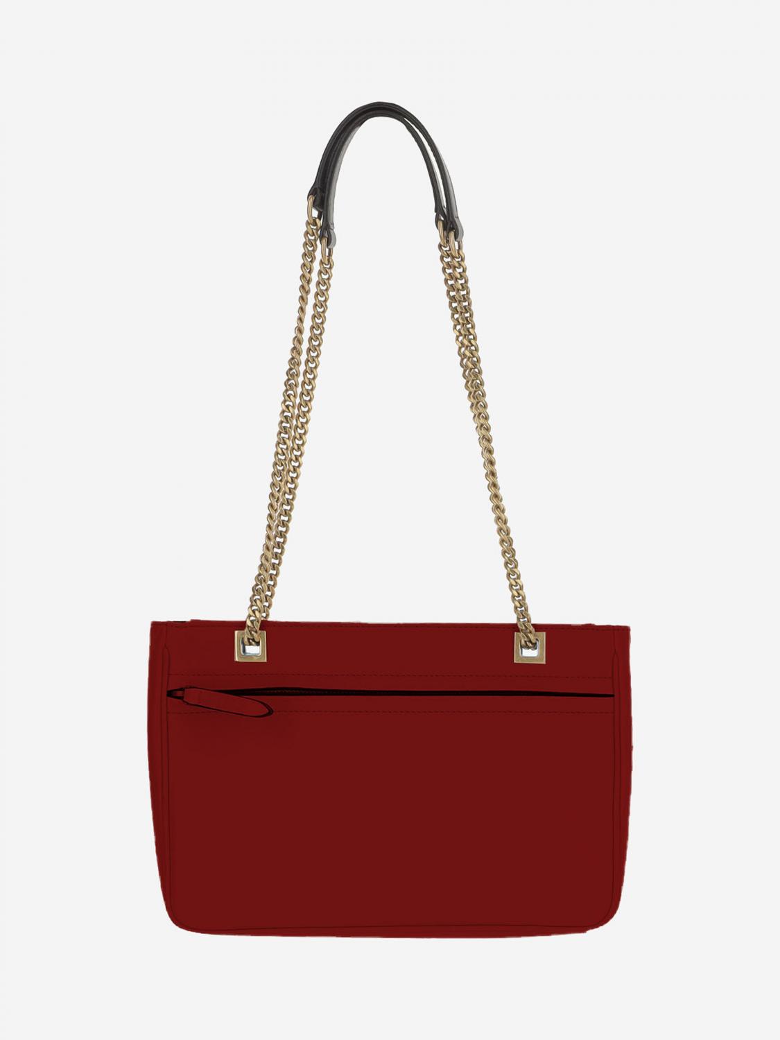 woman's shoulder bag
