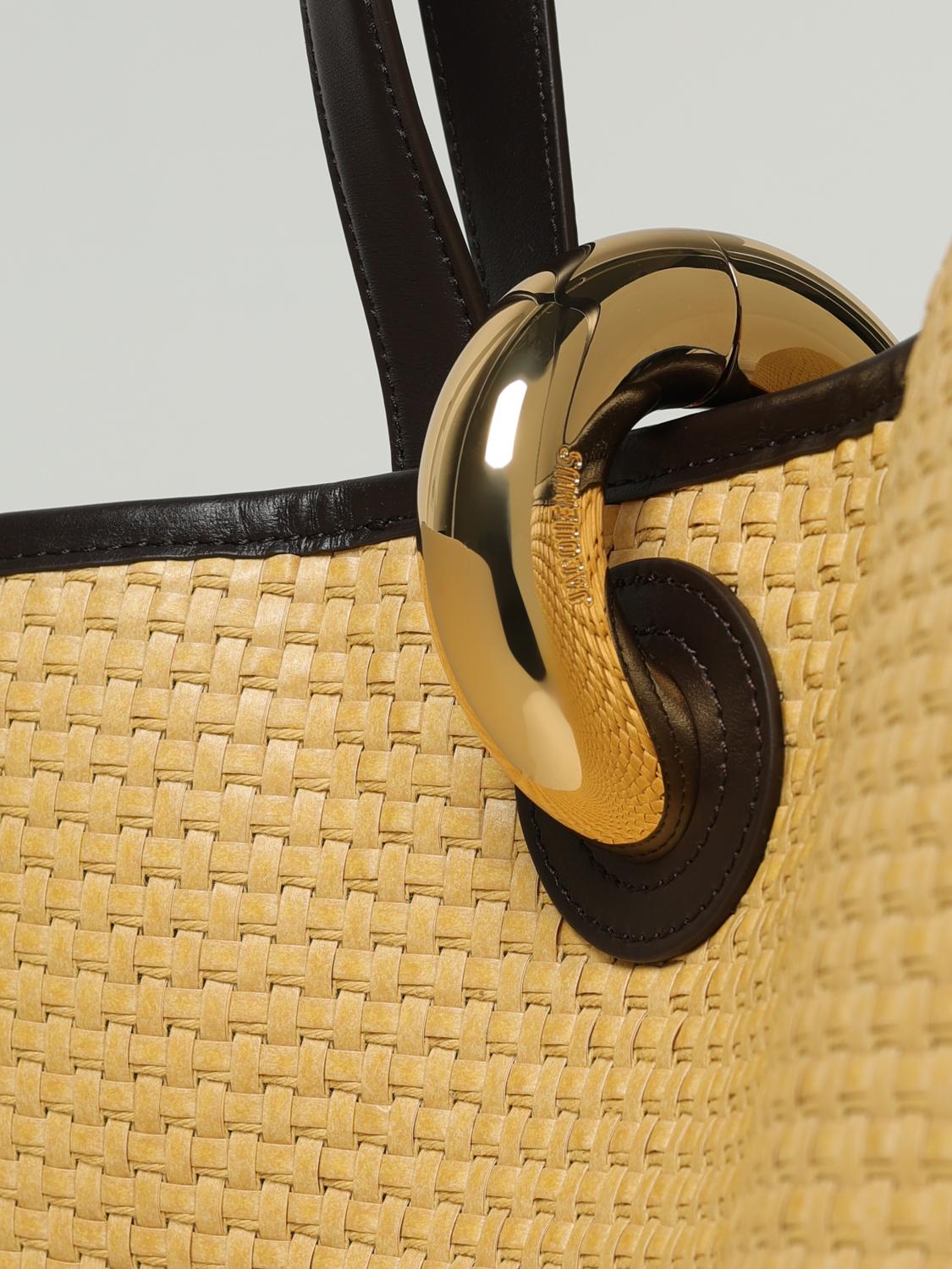 woman's shoulder bag