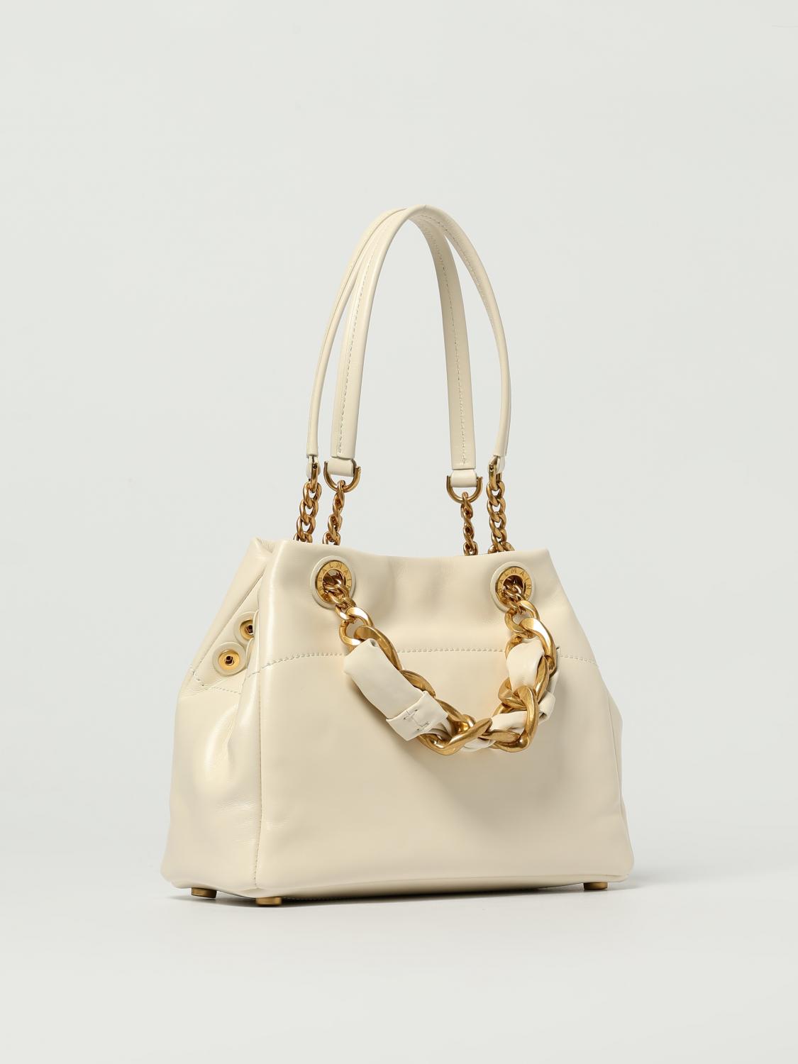 woman's shoulder bag