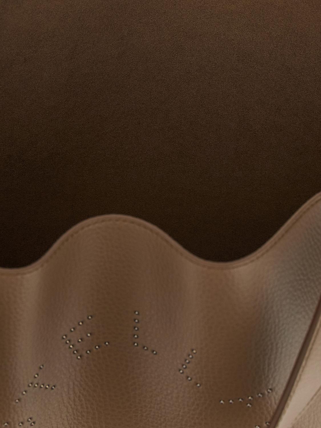 woman's tote bag