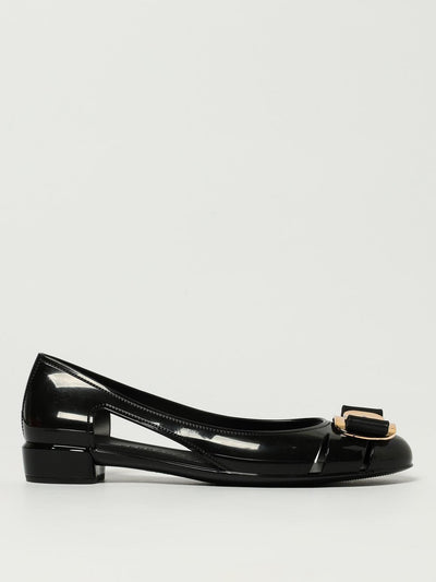 woman's ballet flat
