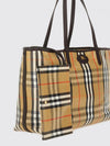 woman's tote bag