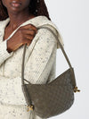 woman's shoulder bag