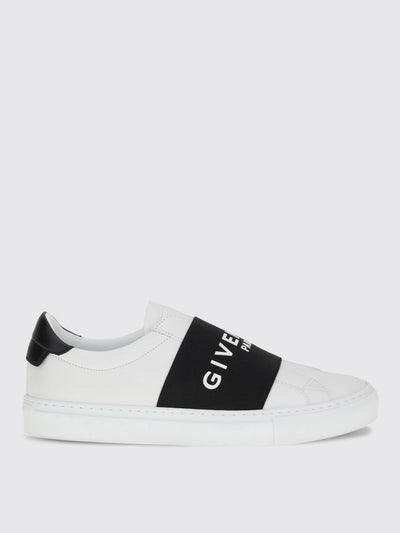 woman's sneakers