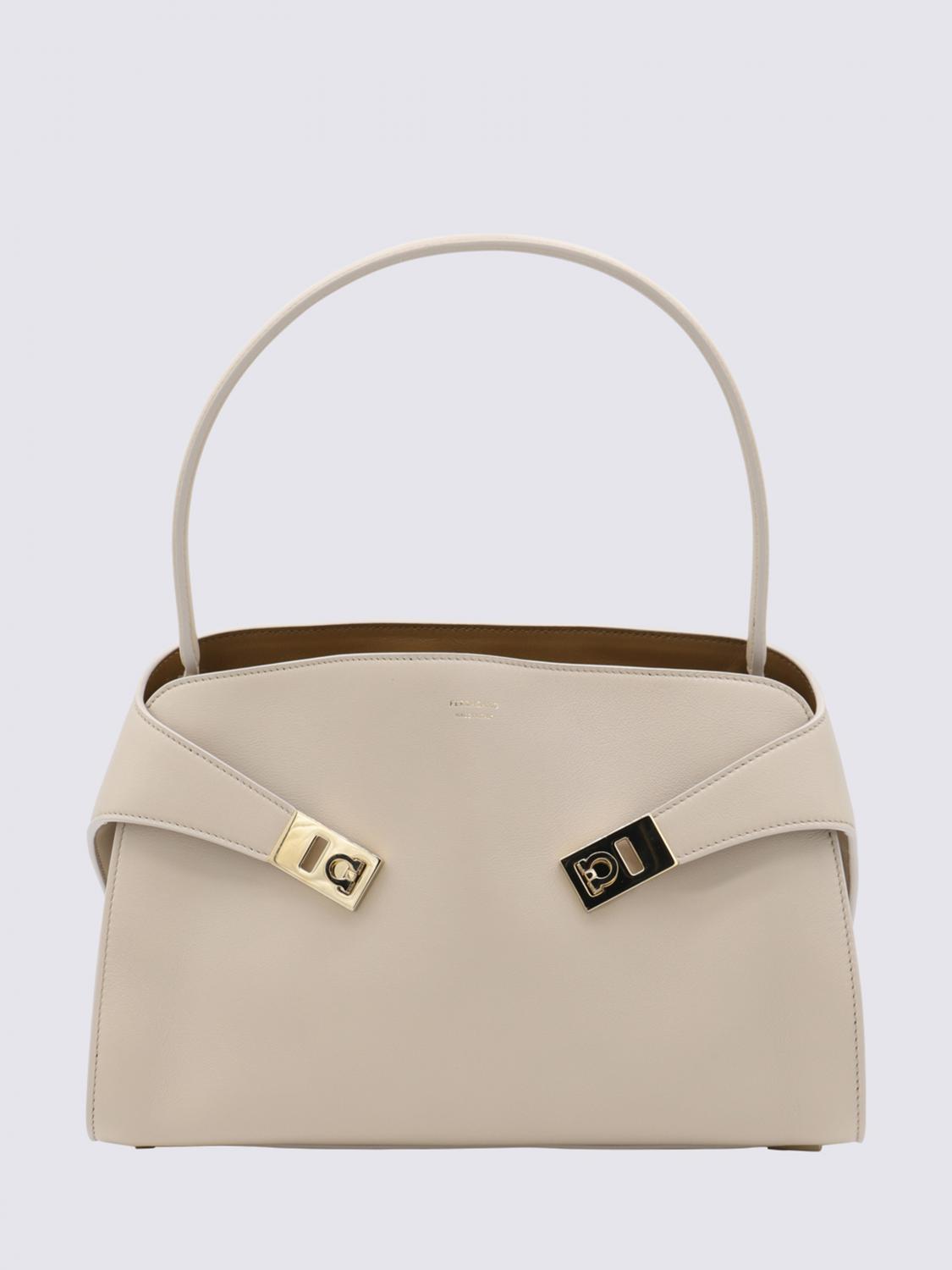 woman's shoulder bag