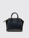 woman's tote bag