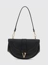 woman's shoulder bag