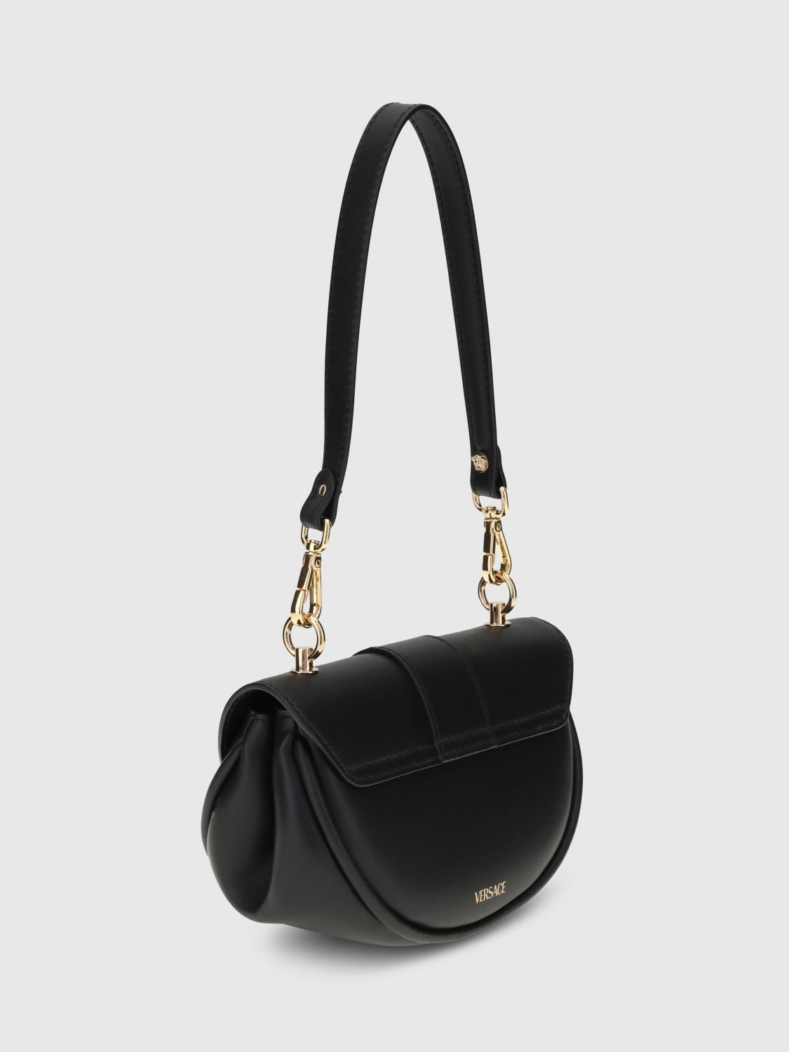 woman's shoulder bag