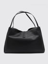woman's shoulder bag