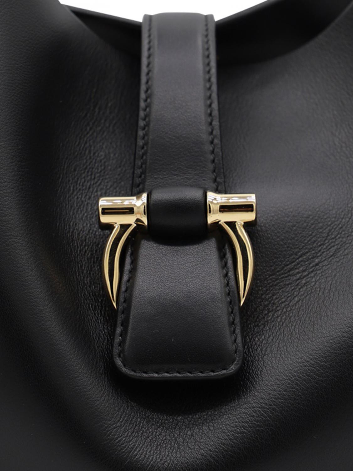 woman's shoulder bag