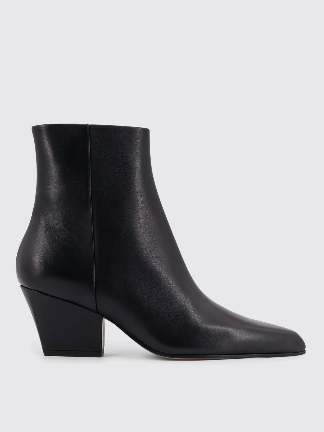 woman's boots