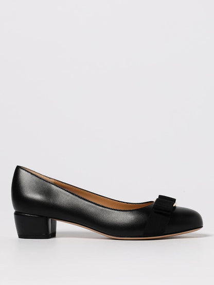 ferragamo-woman-s-pumps-775750-black