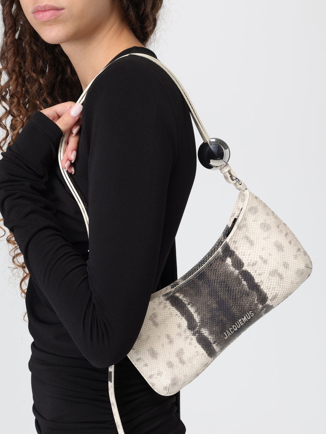 woman's shoulder bag