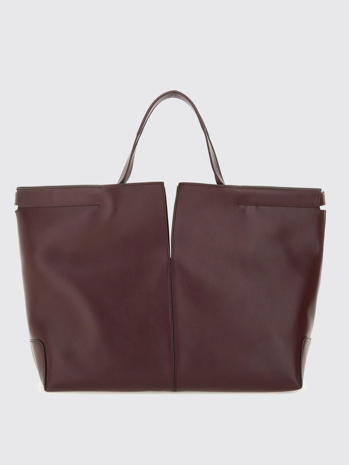 woman's tote bag