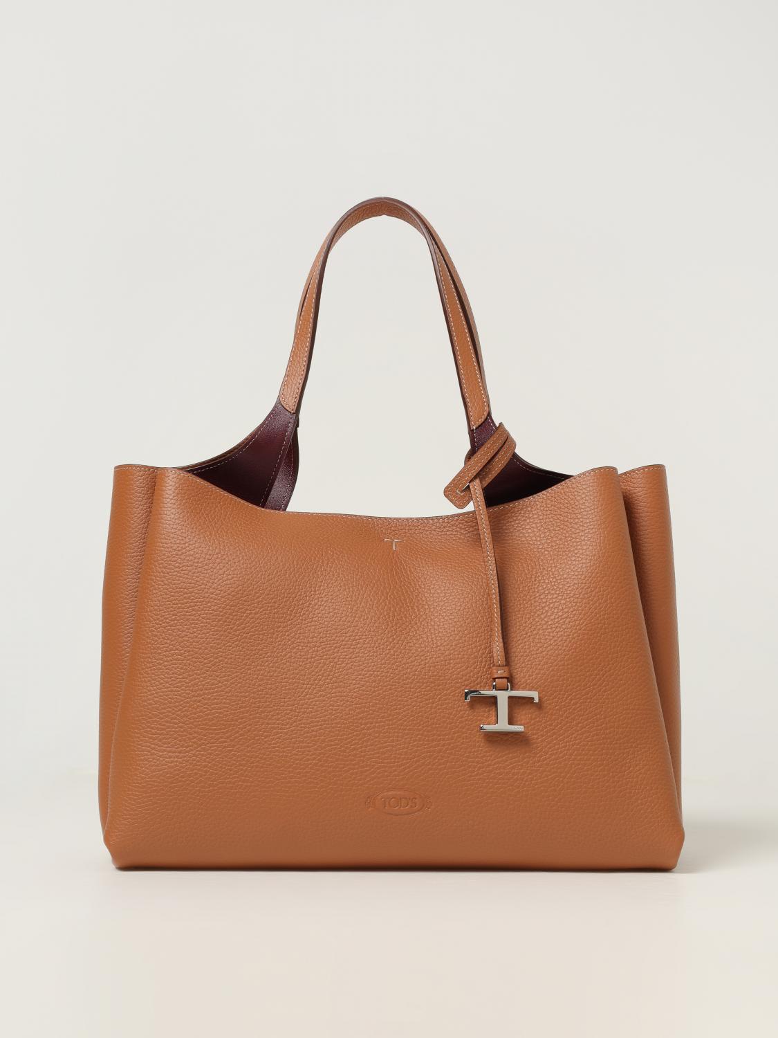 woman's shoulder bag